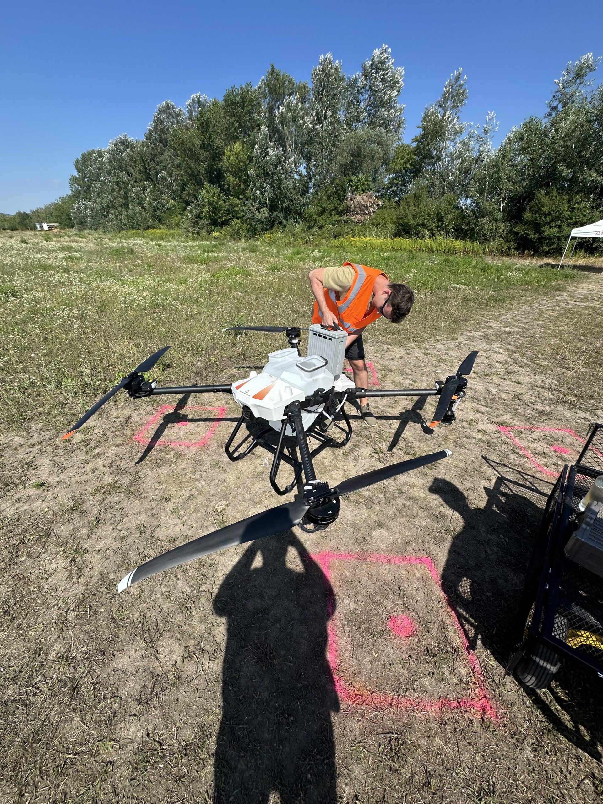 L50 — High-Capacity Agricultural Spraying & Cleaning Drone - Image 2
